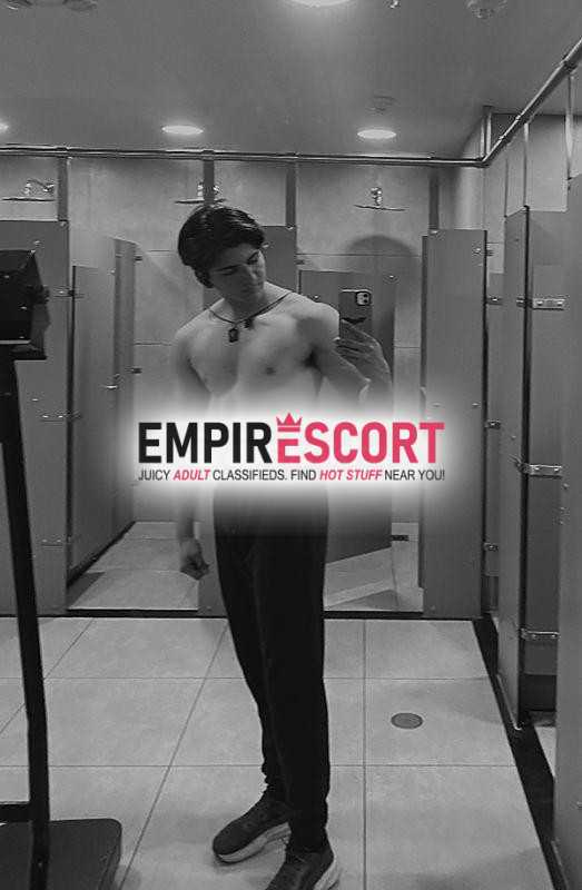 🇲🇽extranjero de 19 alto y carismático busco hacer trío mhm para experimentar y complacerlas 😘🔥