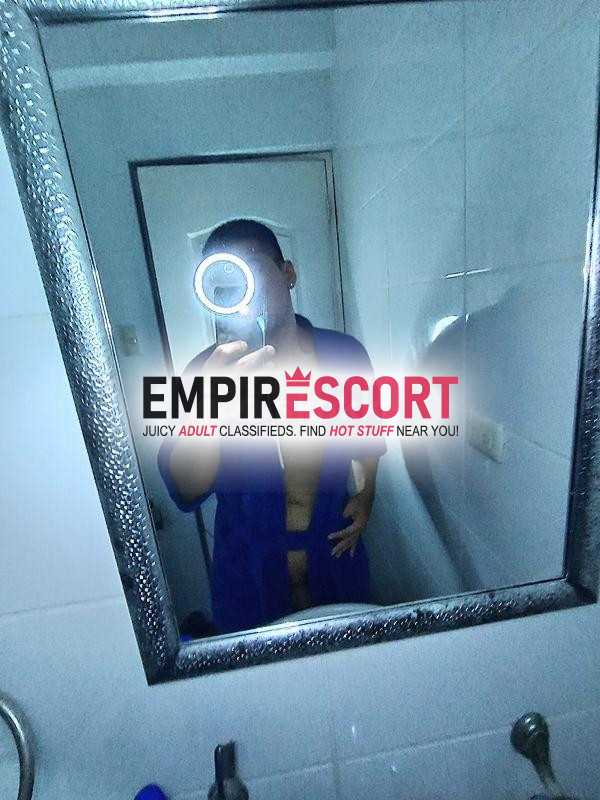 70simpÁtico amable y mÁs tengo habitación privada para morbo sex analsex oral trios y  y dispuesto todo para complacerte soy versátil precio
