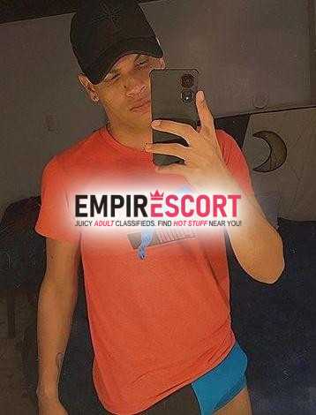 moreno arrecho recien llegado 👀 21 cm nada de flacidez 😈👀