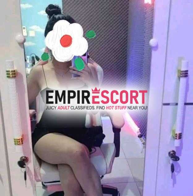 hola amor soy nueva y recién llegadita 👩‍❤️‍💋‍👨
estare por aca solo unos dias bebe 
aprovechame para que tengas el mejor sexo de tu vida😍
