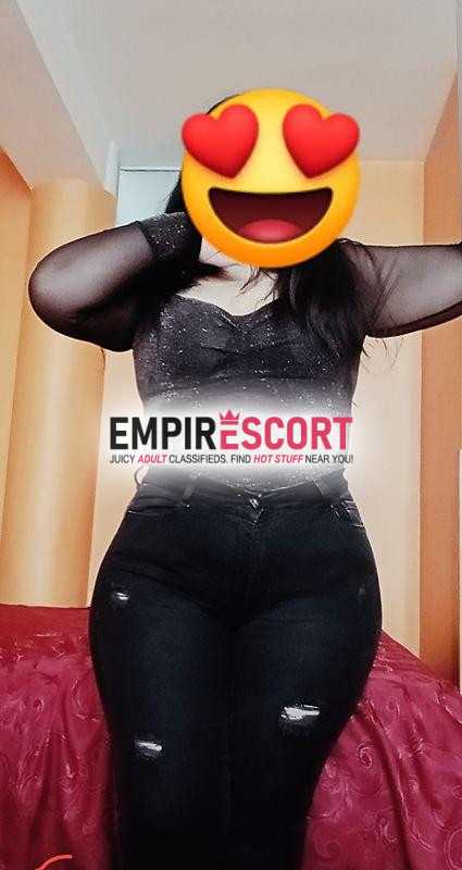 tamarita te espera mojadita 🤤😋🍑🍆 y ardiente 🔥