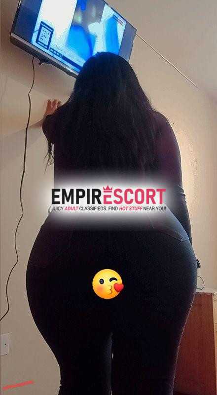 tamarita te espera mojadita 🤤😋🍑🍆 y ardiente 🔥