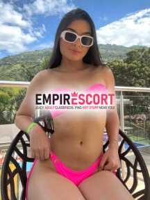 jovencita apasionada trato de novios servicio completo