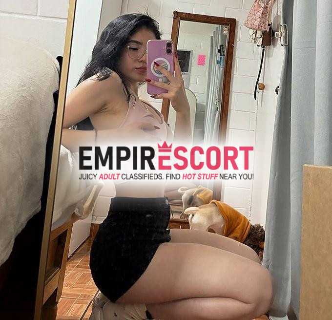 sofia blanquita delgadita cabellos castaño delgada