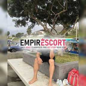 recién llegado en tu ciudad 😈🔥
 chino blancon de buen cuerpo y buen porte
dispuesto complacerte en todo 😈🔥