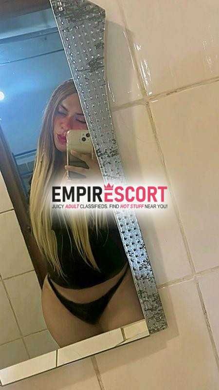 sexy luciana perrita muy femenina y delicada
con boquita muy
juguetona y colita
suave y estrecha que te sacarÁ toda leche.