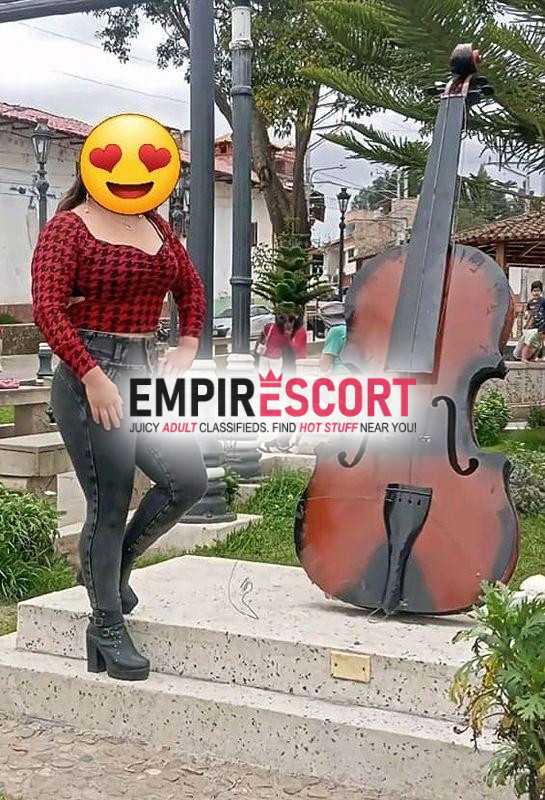 sayuri hermosa jovensita dispuesta complaserte