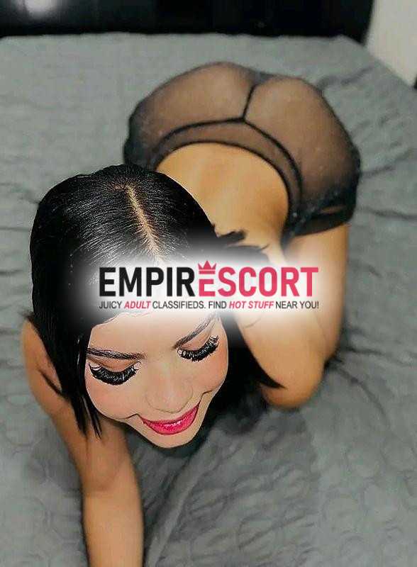 hola amor mi nombre es adriana estoy disponible para encuentros íntimos espero tu mensaje 😘😘