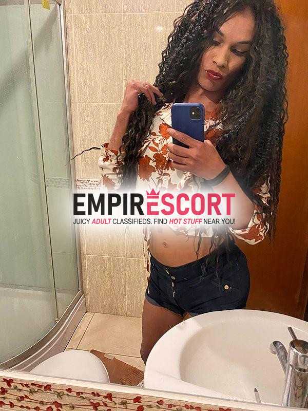 ninfomana adicta al sexo🥵 duro sumisa🥺 complaciente garganta profunda traga leche