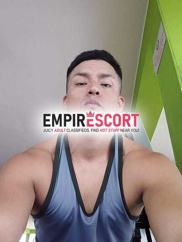 varón de gym porte militar disponible para masajes corporales.hoy jueves libre las 24 horas