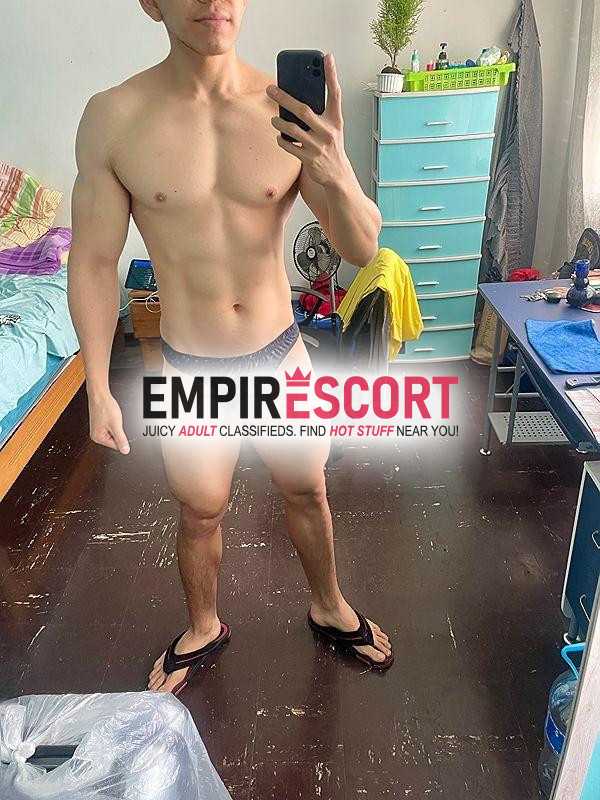 deportista fit versatil 💪😈🔥 blanco culon dotado 20cm🍑🍆