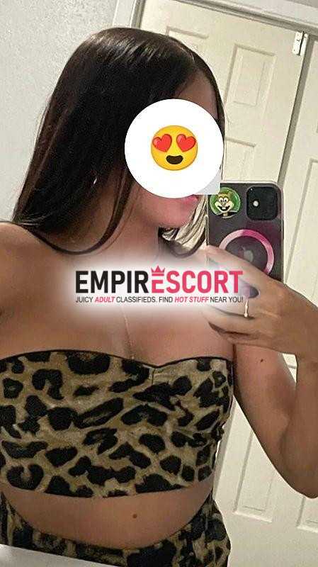 a1 señorita cliente y atenta