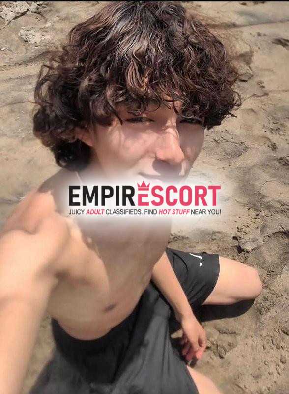 twink 🐥🍑inter pasivo delgadito de 18 años 🍼de visita 💦