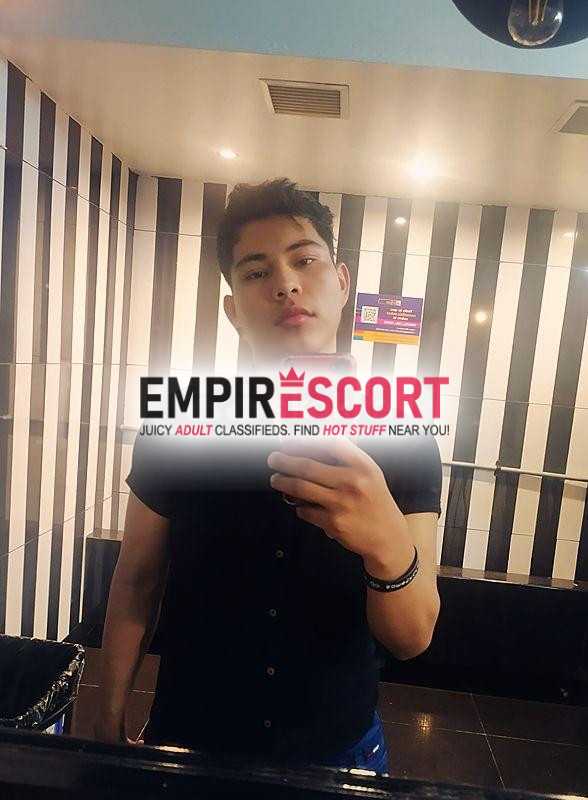 hola soy chico versátil de 25 años super complaciente dispuesto cumplir tus fantasías sexuales sin comp