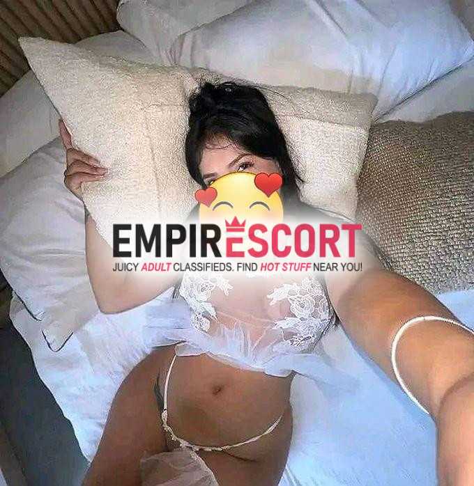 hola soy karen nueva en cuidad muy cariÑosa amigable y muy caliente te are disfrutar de principio fin.