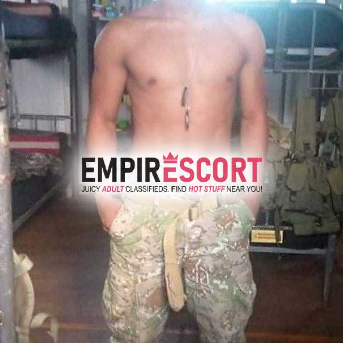 atrevete kcha militar🔥🪖😎🔥activo te ronpo el culo para toda edad🔥mirame como kacho🔥🔥🪖🪖