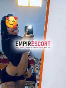 😏hola mis bebes me llamo taty 😍tengo 19 añitos😈 aprovecha y ven probar esta rica venezolana 🤤