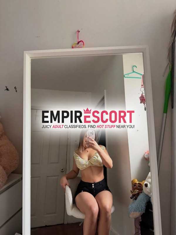 guapa jovencita hermosa trato de pareja mi amor