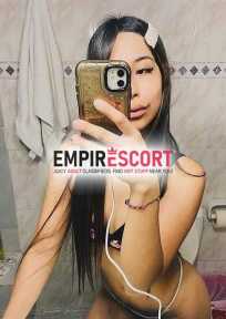 me encanta mi delicioso poto apretado y chiquito quiero cachar las 24 horas
