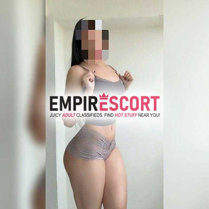 soy paula peruanita anfitriona recien en el ambiente y real