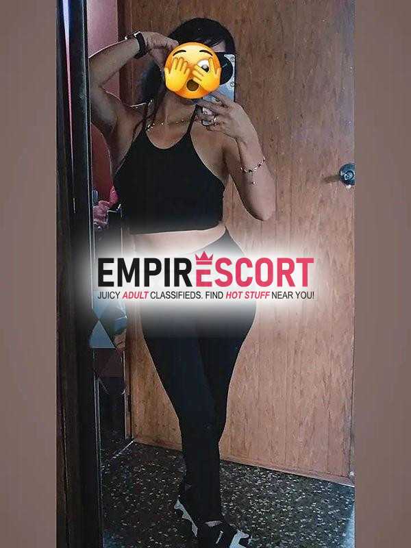 hola bb soy carol chica linda y sexy escríbeme para hacerte servicio mi amor.