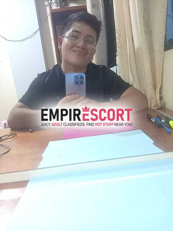 joven de 24 años busca pareja o trio disponible donde sea.
