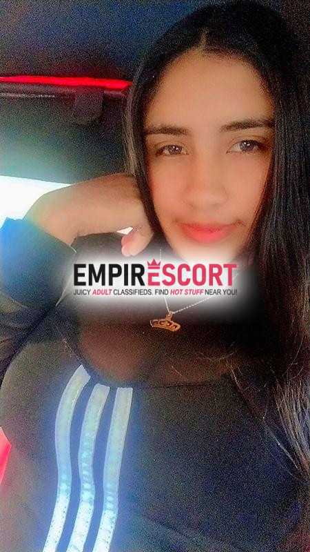 hola soy linda chica ricas tetas que te complace rico 😋🍌🤤😈