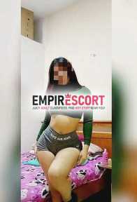 universitaria arrechita de tetas grandes y paraditas