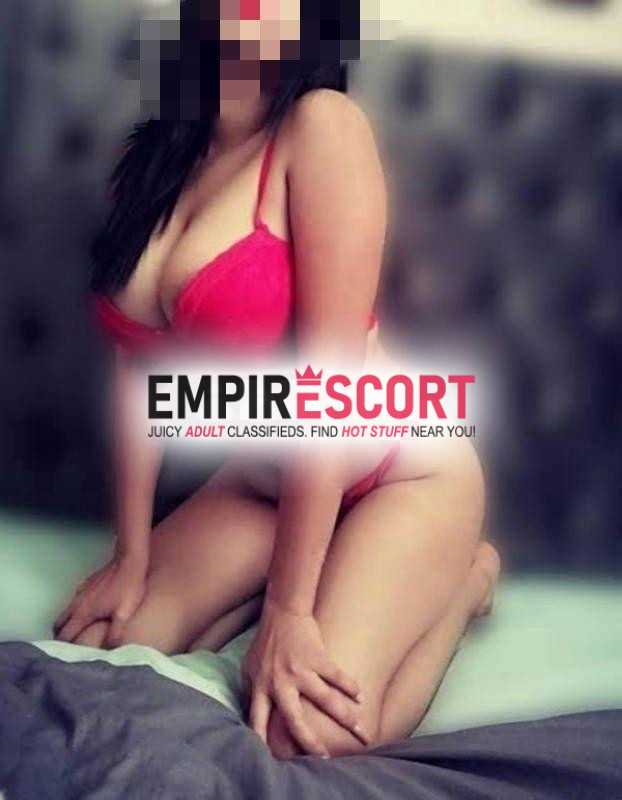 esmeralda espetacular señorita de rostro hermoso sensual bonito cuerpo