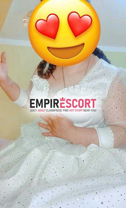 tu cholita mamona 😋darlin lista para que me levantes mi pollera 👌💋