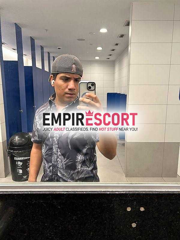 jovencito peruano de verga 🥵gruesa buena presencia servicio presencia 
venta de contenido y videollamada 
solo en hoteles 🏨 o voy domicilio