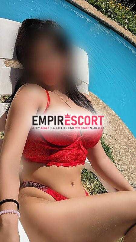 luna flaquita blanca estrechita iniciante ganas de aprender 🫣🥰y llenarte de placer ven hacerme cositas ricas mi amor 😻 👅😈💦