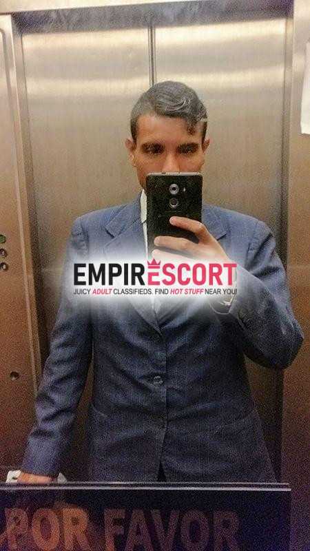 soy peruano de tambogrande pero estoy en chiclayo de visita por unas semanas no cuento lugar pero si ando disponible siempre soy muy humilde buen