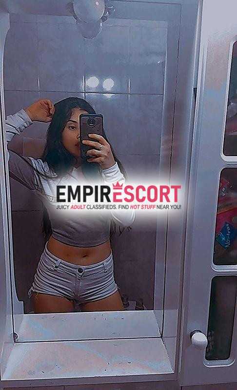 recien llegadita ❤️‍🔥 
complaciente 🥵