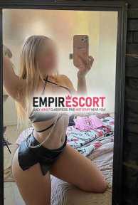 salma bellísima joven universitaria que adora el sexo y tener buena compañía.