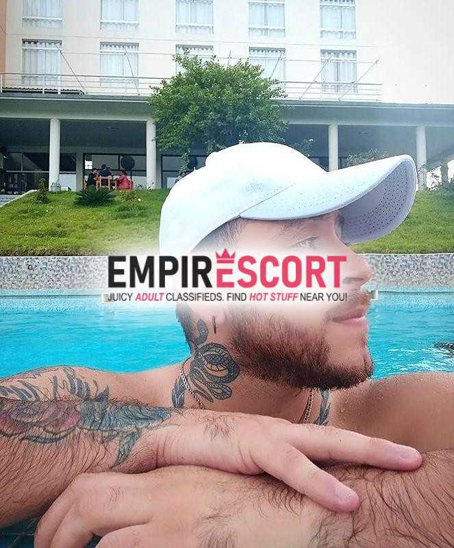 tatuado todo terreno 😈😈 full morboso🍑🍌 💦