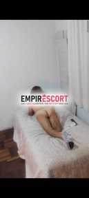sexy travesti busca caballeros para iniciarse de mujer