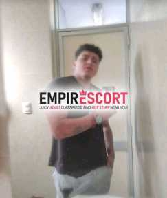 🍆💪🏻🍆musculoso joven macho masajista mido 1.83 y tengo 22 años