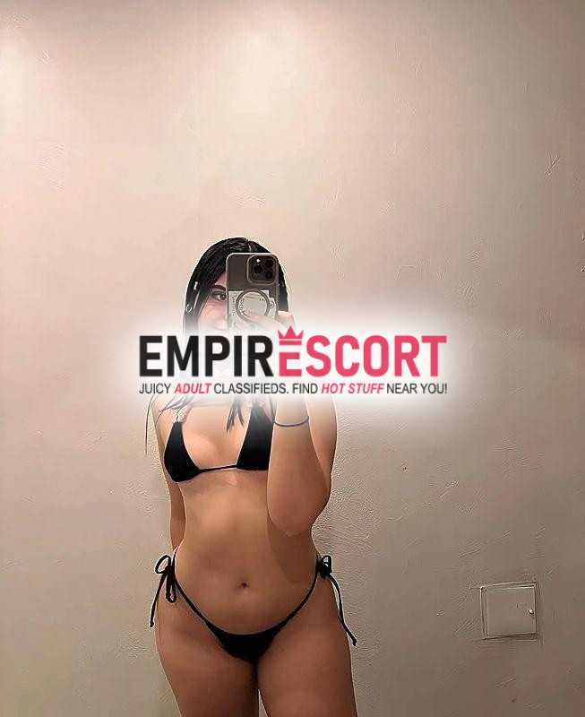 😋 luciana huapa blanquita hermoso rostro y buen culo redondito🍑 y curvas de infarto.
