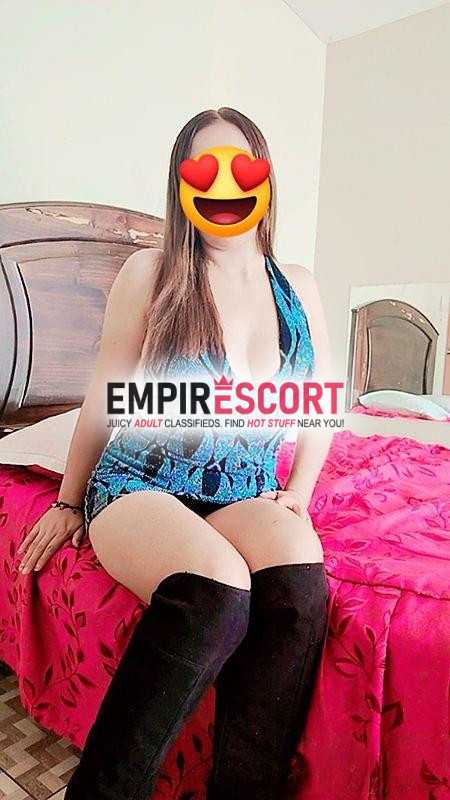 soy sandra 🥵💖 sexy jovencita blanquita universitaria de upn recién empezando en este rubro mis amores