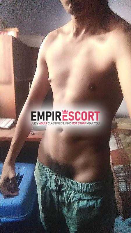 egresado delgado disponible para encuentros casuales mujeres maduras 30-50 curiosas en nasca.