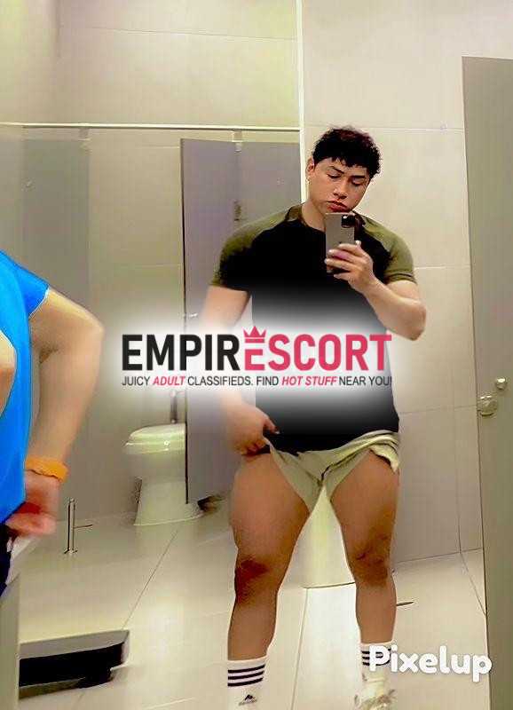 🇨🇴🍆musculoso masajista varonil de ojos claros mido 175 tengo 24 años de buena presencia a1