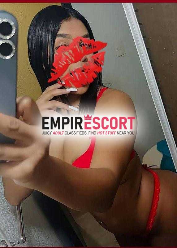 soy roxana debutante independiente fotos reales te ofrezco servicio lindo diferente todas dónde me entrego completamente. te permito besarme t
