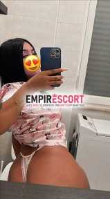 soy roxana debutante independiente fotos reales te ofrezco servicio lindo diferente todas dónde me entrego completamente. te permito besarme t