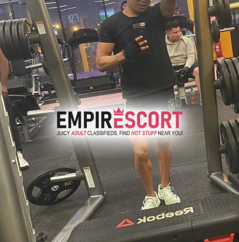 j0ven deportista arrech0 y complacient3
