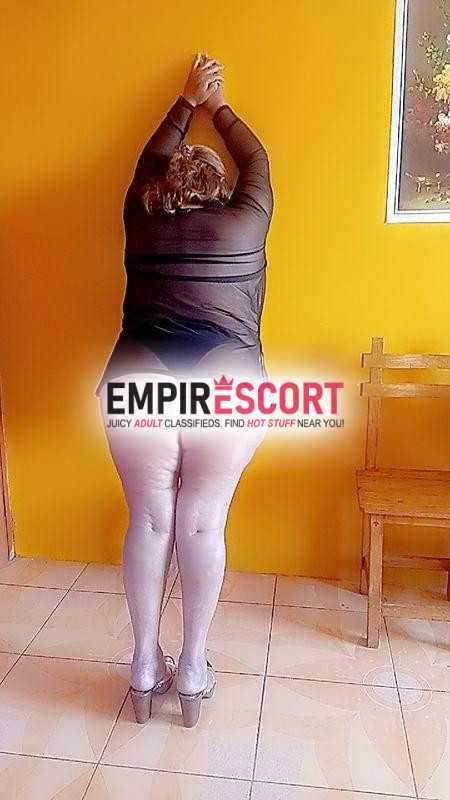 paola madura sexy fogosa complaciente de buenas tetas y trasero para ti bb