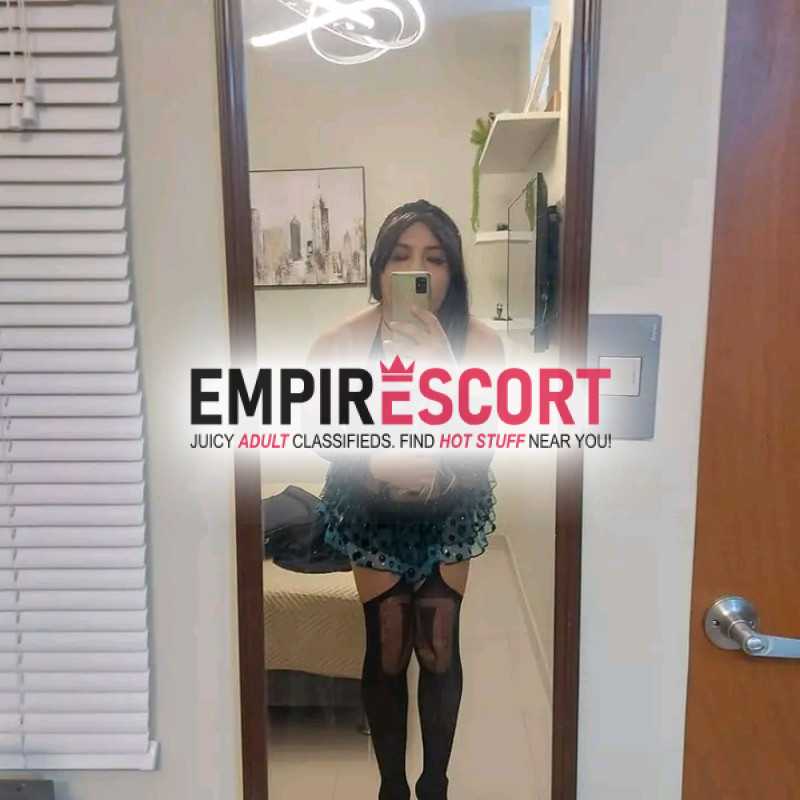 sexy apretado y jugosa muñequita puedo cumplir tus más oscuros deseos