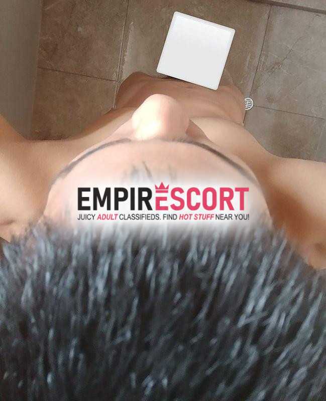 joven universitario activo lleno de leche 🍆