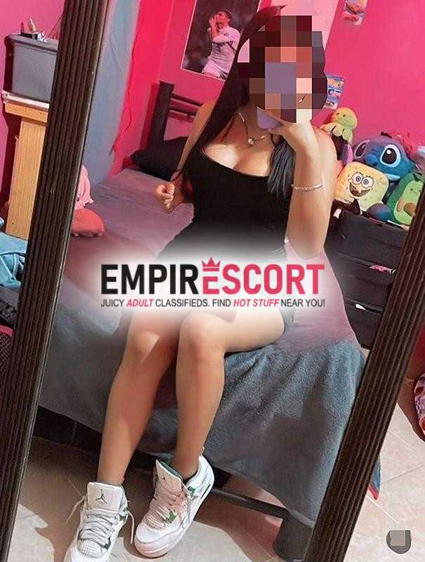 😘😘me encanta lechita en todo mi cuerpo rico.