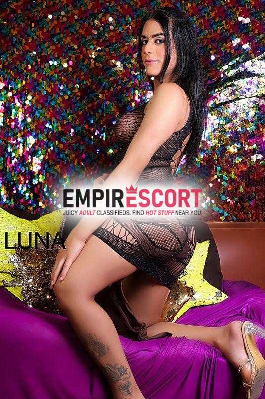 😈rica morena morbosa dotadabella y culona😈